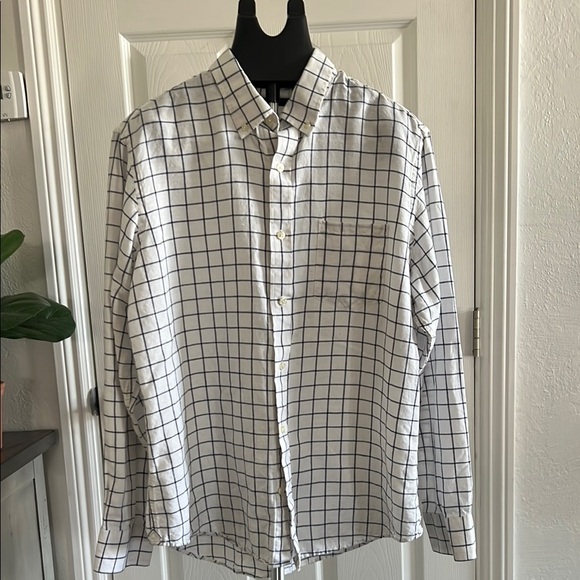 Banana Republic Other - Banana Republic white and blue XL